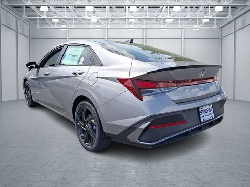 New 2026 Hyundai Elantra Sport FWD image 2