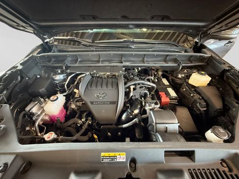 Used 2023 Toyota Highlander Limited FWD image 36
