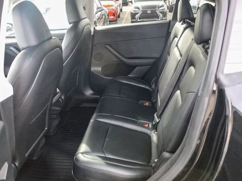 Used 2023 Tesla Model Y Long Range image 18
