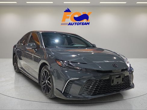 Certified 2025 Toyota Camry SE w/ Convenience Package FWD image 6