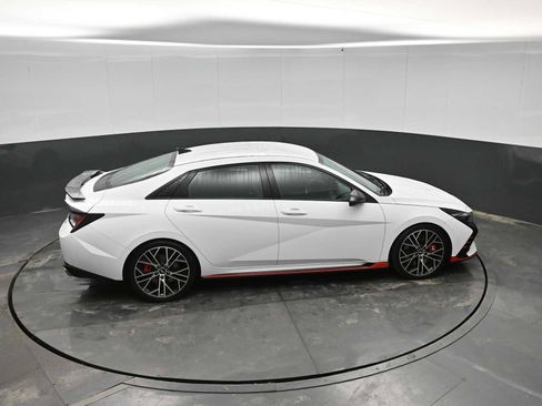 Used 2022 Hyundai Elantra N image 32