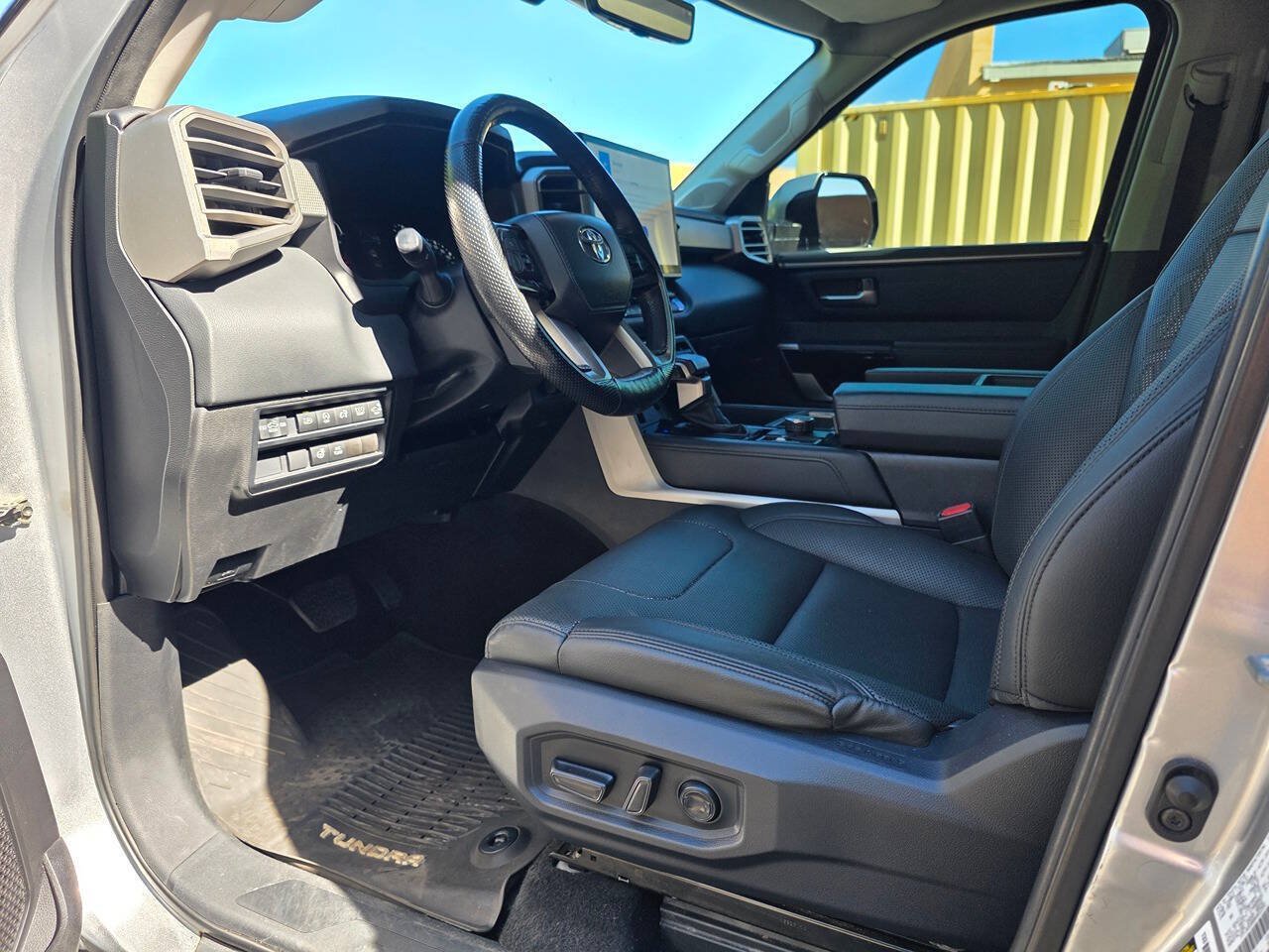 Used 2022 Toyota Tundra Limited AWD/4WD image 14