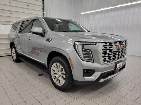 Used 2025 GMC Yukon XL Denali AWD/4WD image 1