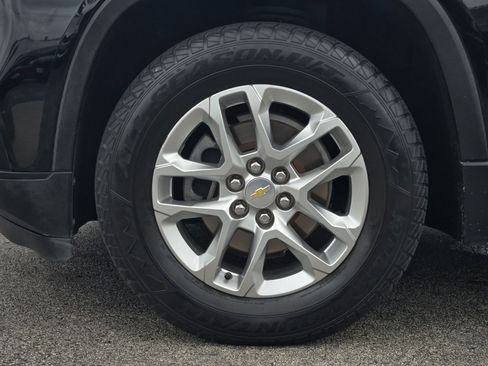 Used 2020 Chevrolet Traverse LS FWD image 10