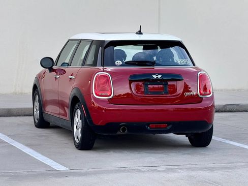 Used 2017 MINI Cooper 4-Door Hardtop FWD image 5