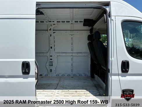 Used 2025 RAM ProMaster 2500 w/ Convenience Group FWD image 28
