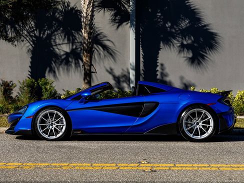 Used 2020 McLaren 600LT Spider image 3