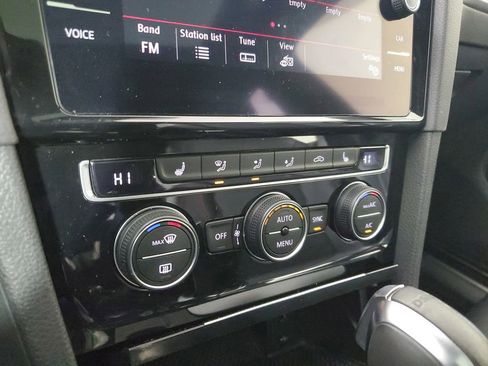 Used 2019 Volkswagen GTI Autobahn image 28