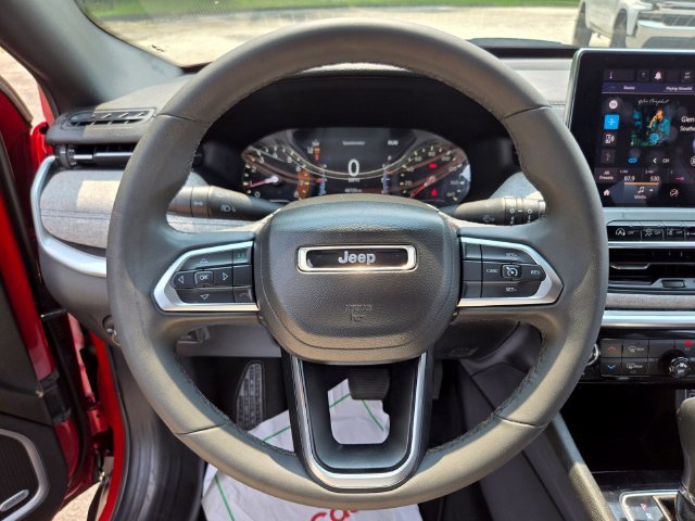 Used 2024 Jeep Compass Latitude w/ Sun and Sound Group AWD/4WD image 34