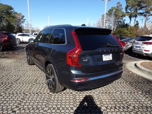 Certified 2025 Volvo XC90 B6 Ultra image 9