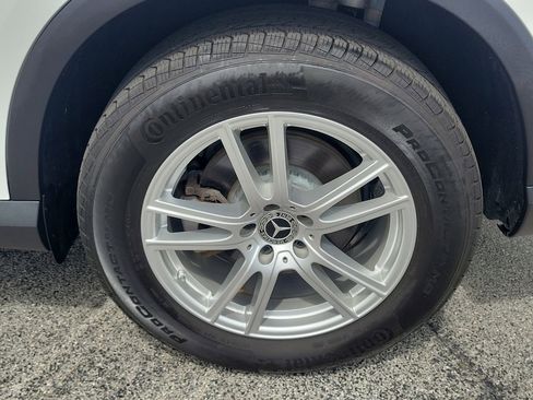 Used 2023 Mercedes-Benz GLC 300 4MATIC image 9