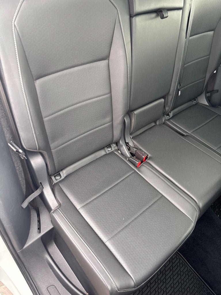 Used 2018 Volkswagen Tiguan SEL AWD/4WD image 17