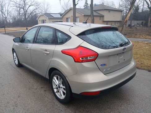 Used 2015 Ford Focus SE FWD image 8