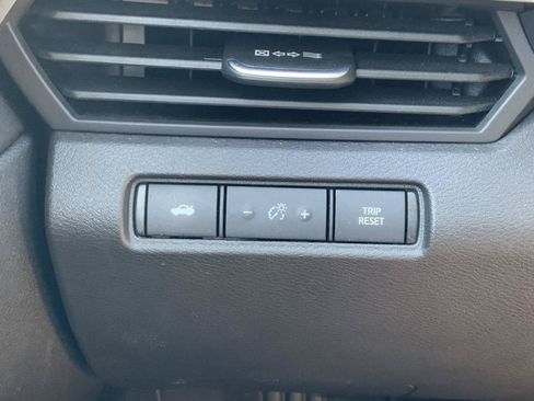 Used 2025 Nissan Altima 2.5 SV FWD image 24