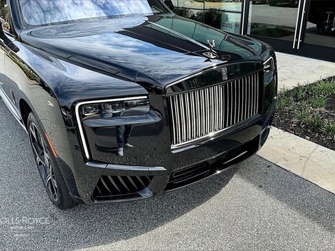 Certified 2025 Rolls-Royce Cullinan Black Badge image 27