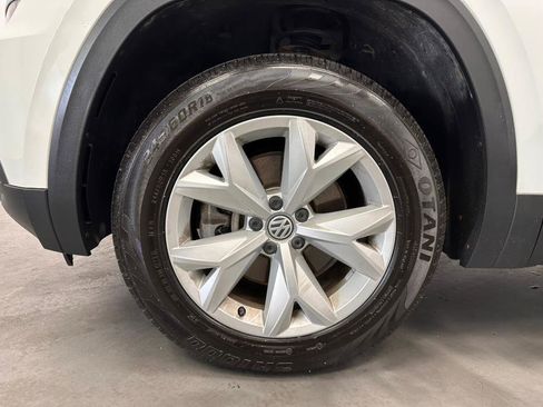 Used 2019 Volkswagen Atlas SE w/ Panoramic Sunroof Package image 19