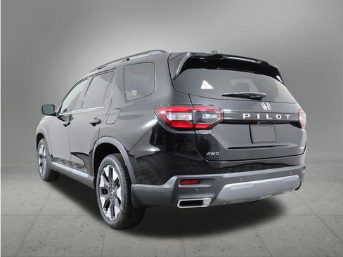 New 2026 Honda Pilot Elite image 3