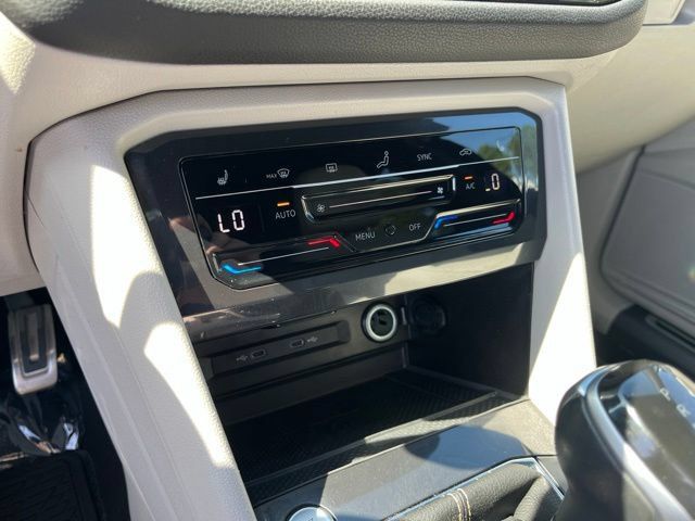 Used 2024 Volkswagen Tiguan SE R-Line FWD image 26