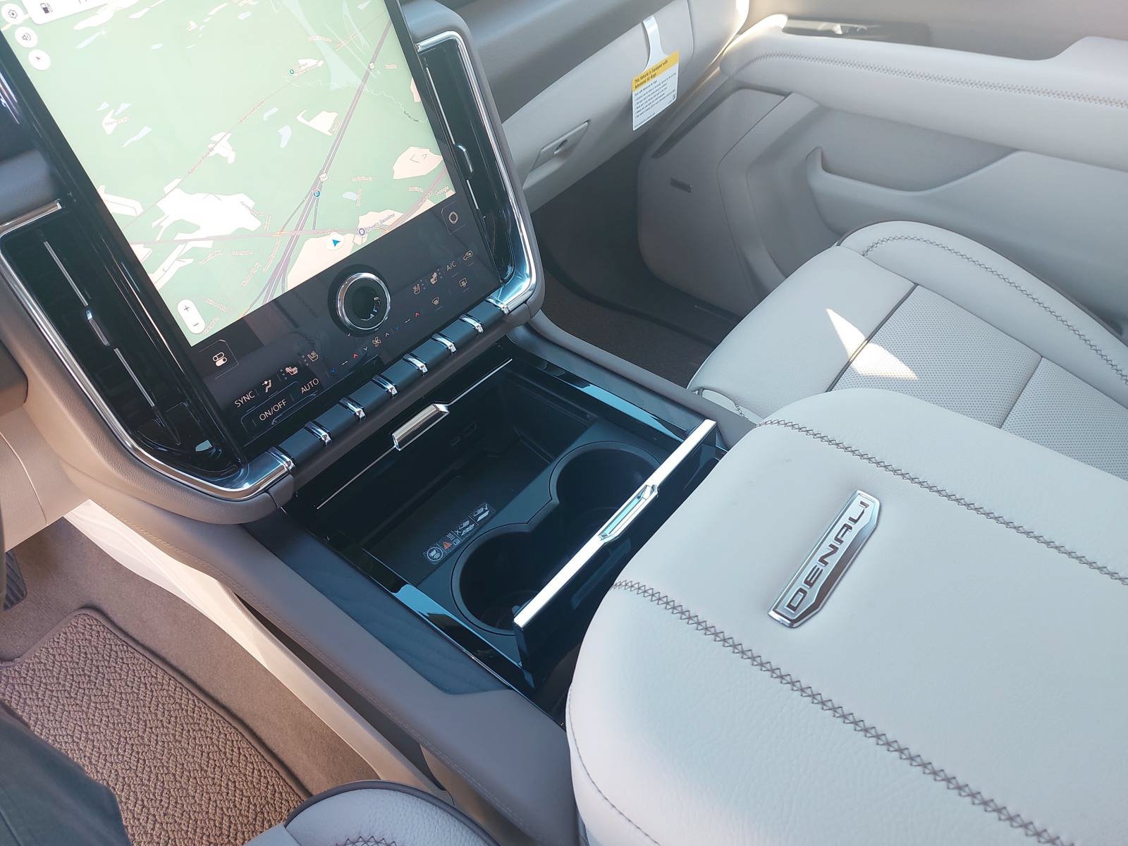 New 2027 GMC Yukon Denali w/ Denali Reserve Package AWD/4WD image 26