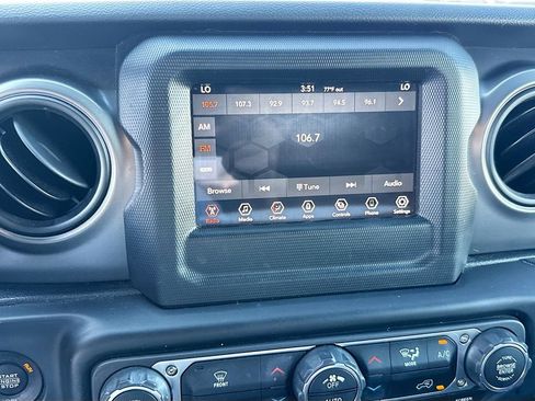 Used 2021 Jeep Wrangler Unlimited Sport image 16