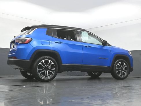 Used 2024 Jeep Compass Limited AWD/4WD image 7