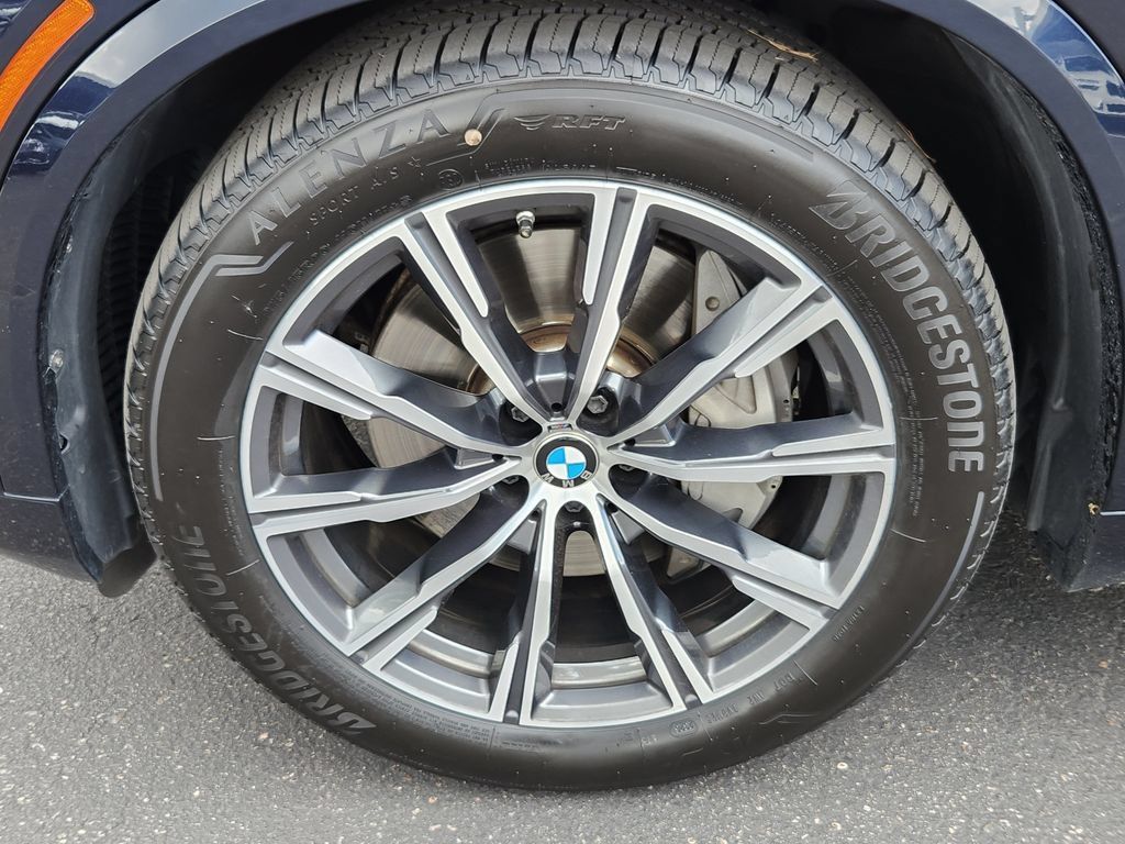 Used 2021 BMW X5 xDrive45e w/ M Sport Package AWD/4WD image 19
