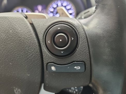 Used 2016 Lexus IS 200t image 13