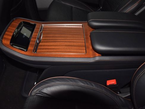 New 2025 Lincoln Navigator L Black Label image 28