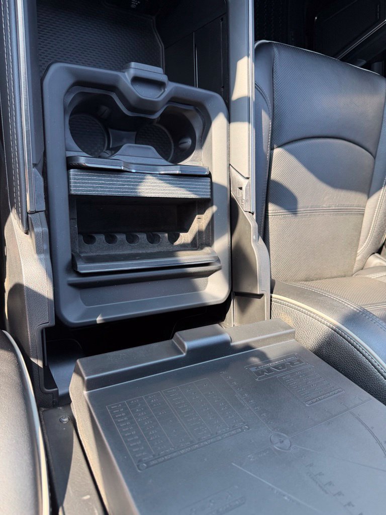 Used 2020 RAM 3500 Limited AWD/4WD image 39