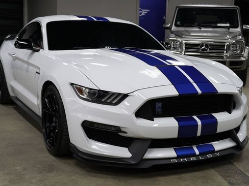 Used 2017 Ford Mustang Shelby GT350 w/ Electronics Package RWD image 7