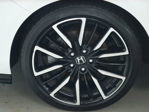 Used 2025 Honda Accord Touring image 39