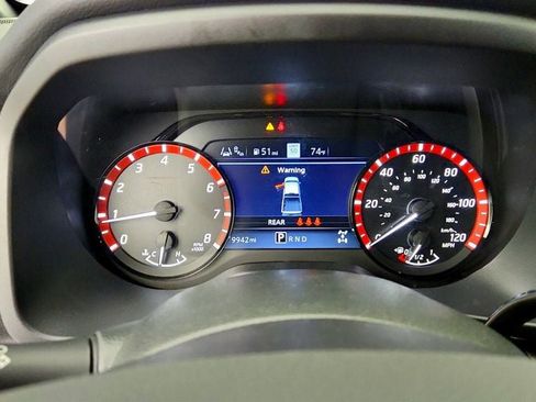Used 2024 Nissan Titan PRO-4X w/ Pro-4x Convenience Package AWD/4WD image 14