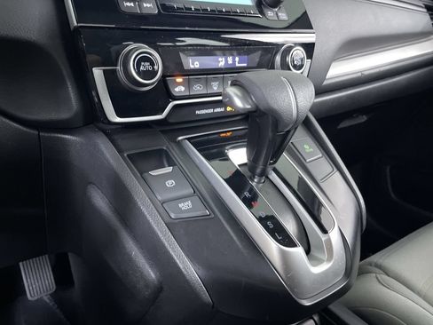 Used 2018 Honda CR-V LX image 17