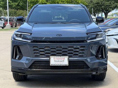 New 2026 Toyota RAV4 XSE AWD/4WD image 8