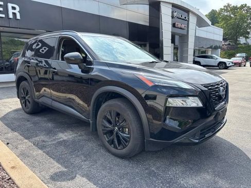 Certified 2023 Nissan Rogue SV w/ SV Premium B Package AWD/4WD image 7