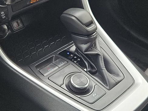 Certified 2025 Toyota RAV4 XLE AWD/4WD image 23