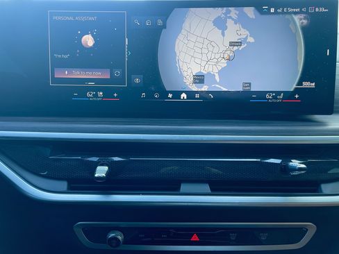 Used 2024 BMW X7 xDrive40i w/ M Sport Package AWD/4WD image 19