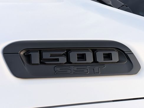 Used 2025 RAM 1500 Big Horn image 12