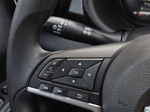 Used 2022 Nissan Kicks SV image 23