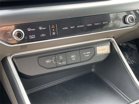 New 2026 Kia Carnival LX image 35