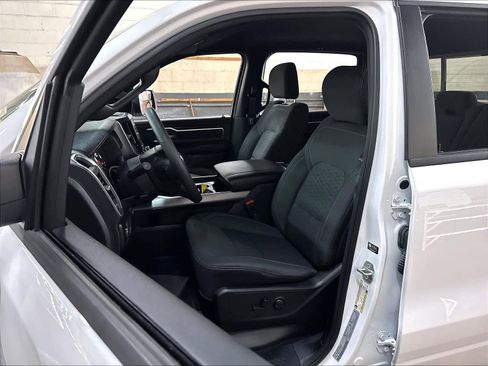 Used 2025 RAM 1500 Big Horn AWD/4WD image 26