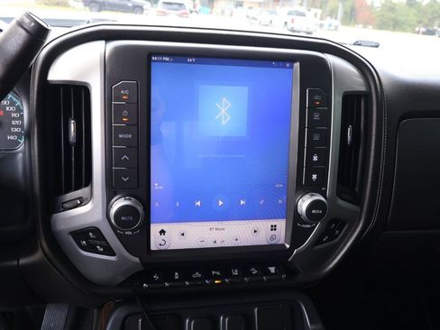 Used 2017 GMC Sierra 2500 Denali w/ Duramax Plus Package AWD/4WD image 13