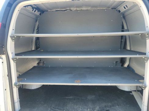 Used 2021 Chevrolet Express 2500 RWD image 2