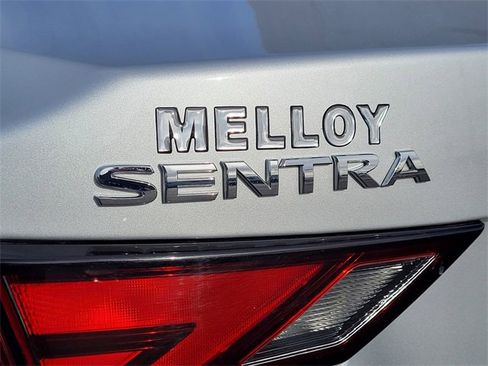 Used 2023 Nissan Sentra SV image 7