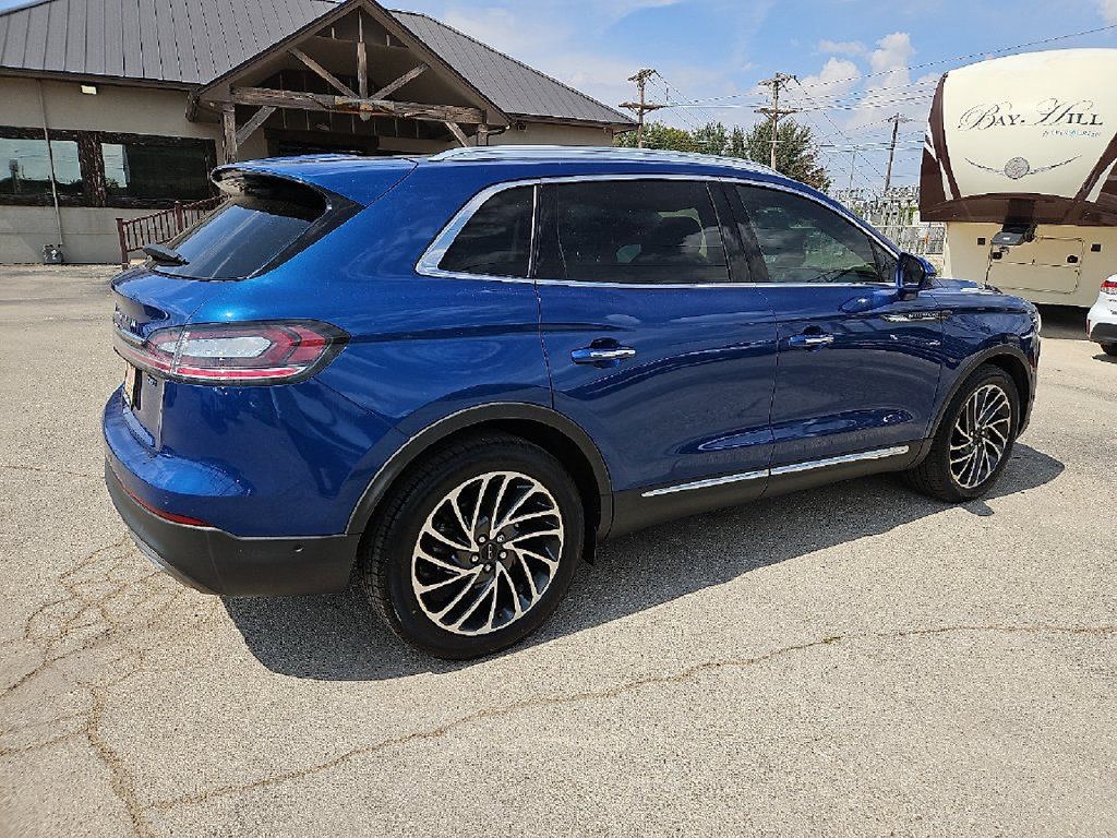 Used 2020 Lincoln Nautilus Reserve w/ Equipment Group 201A FWD image 8