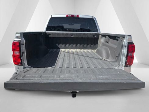 Used 2018 Chevrolet Silverado 1500 LT w/ All Star Edition image 35