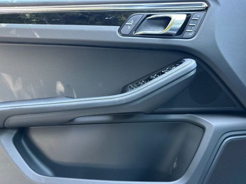 New 2026 Porsche Macan AWD/4WD image 12