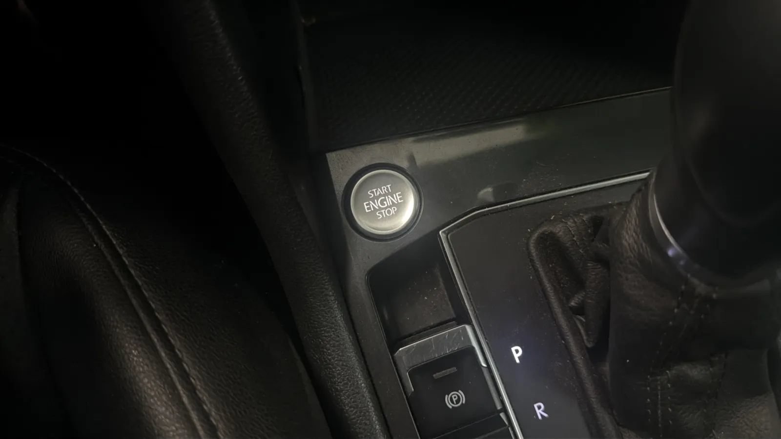 Used 2019 Volkswagen Tiguan SE FWD image 15