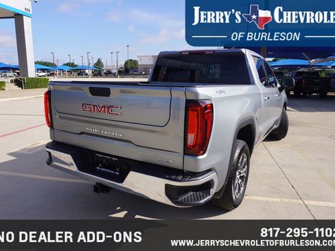 Used 2026 GMC Sierra 1500 SLT AWD/4WD image 5