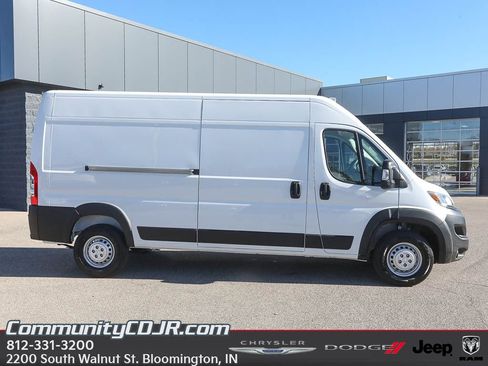 New 2026 RAM ProMaster 2500 w/ Convenience Group image 9